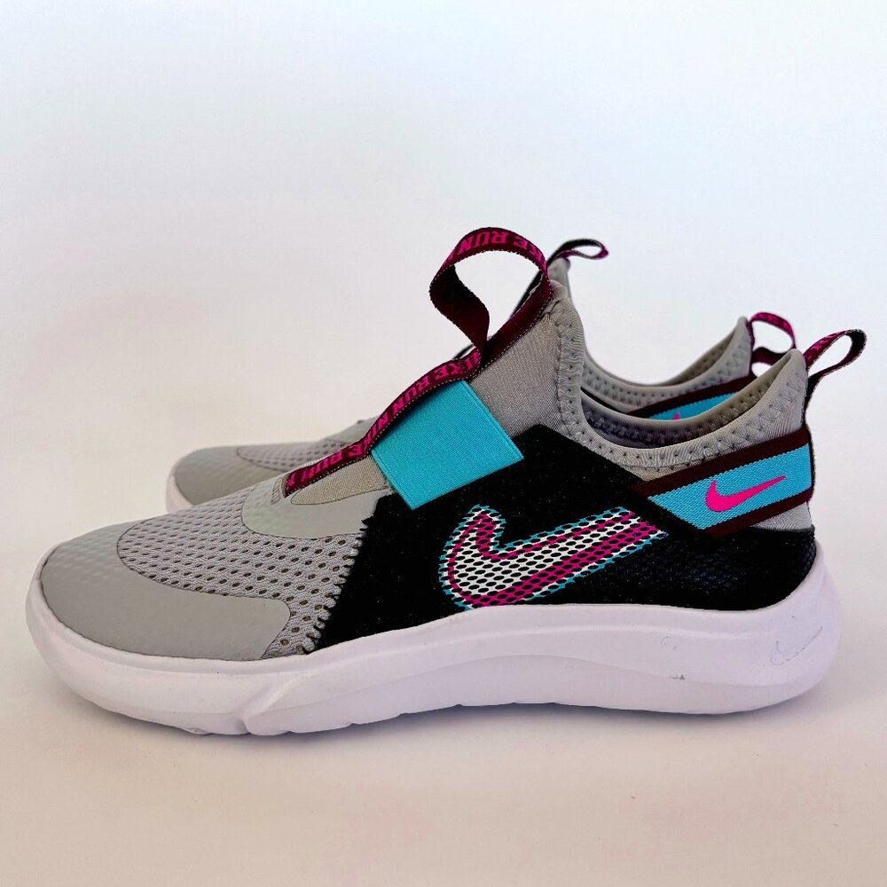 Nike Flex Plus SE Kids Running Shoes, size 3Y
